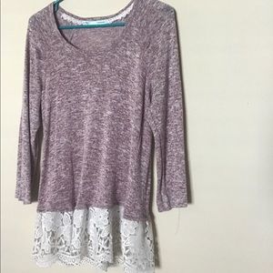 Large Maurice’s 3/4 sweater with lace